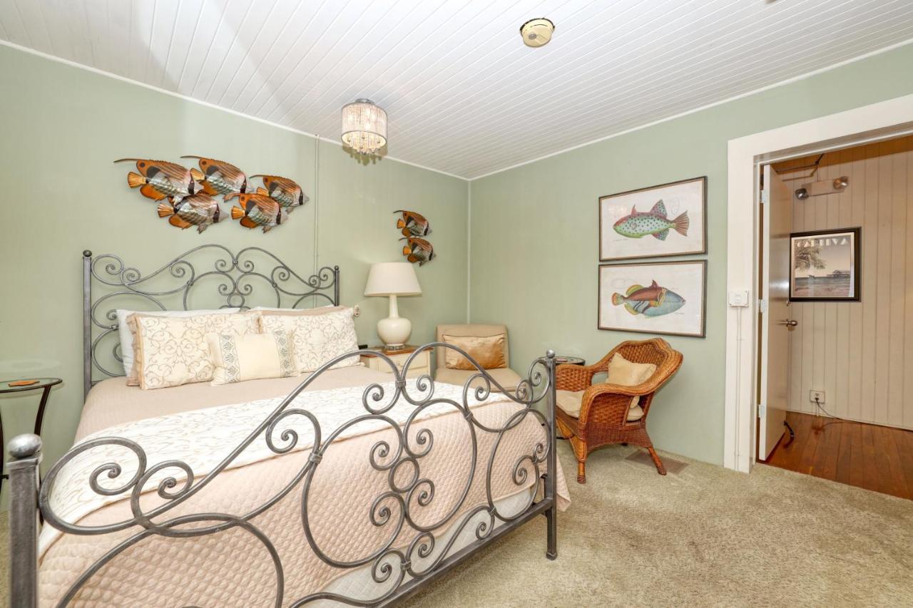 The Hibiscus House Of Fort Myers Exterior photo