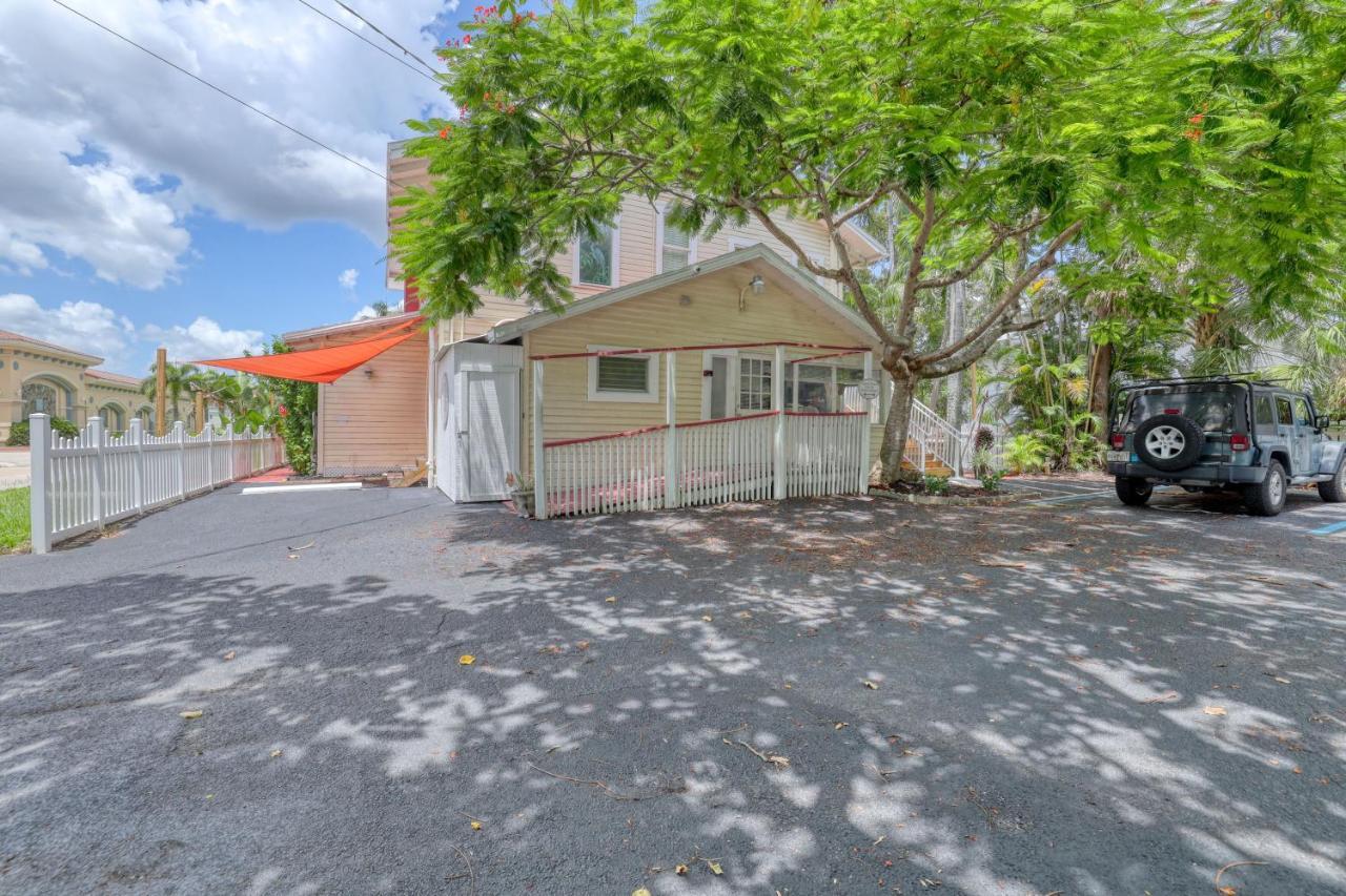 The Hibiscus House Of Fort Myers Exterior photo